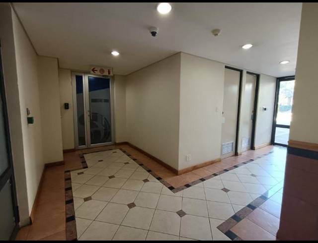 BUSINESS PROPERTY TO RENT IN WELTEVREDEN PARK